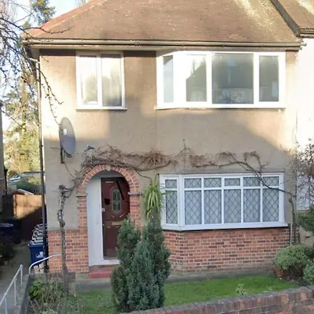 2 Bed, Wembley, Ealing, London Apartment Exterior photo