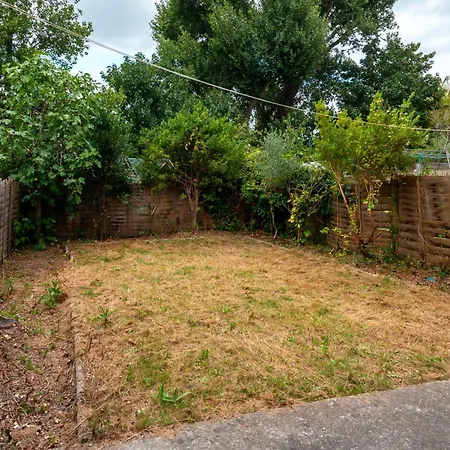 2 Bed, Wembley, Ealing, London Apartment Exterior photo